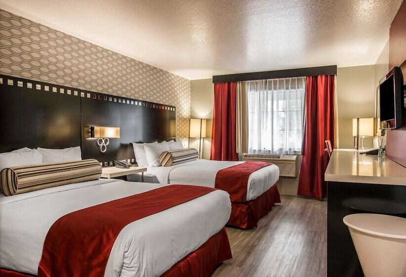 Tilt Hotel Universal Hollywood, Ascend Hotel Collection