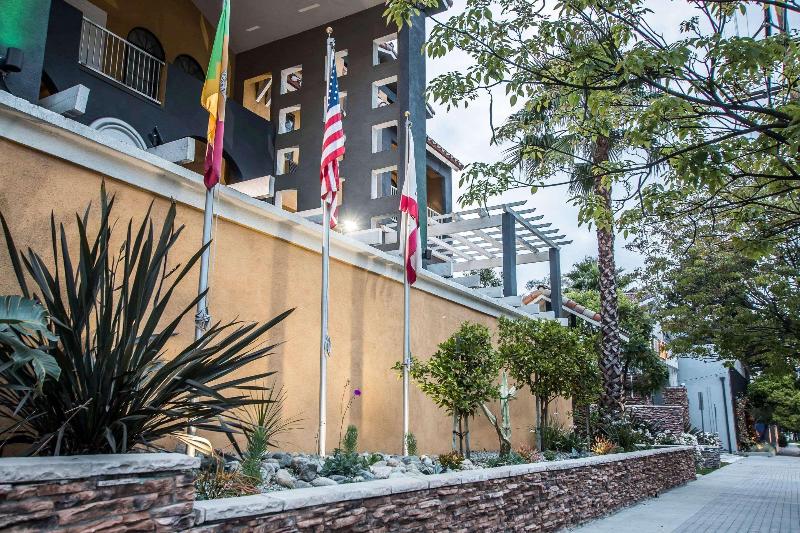 Tilt Hotel Universal Hollywood, Ascend Hotel Collection