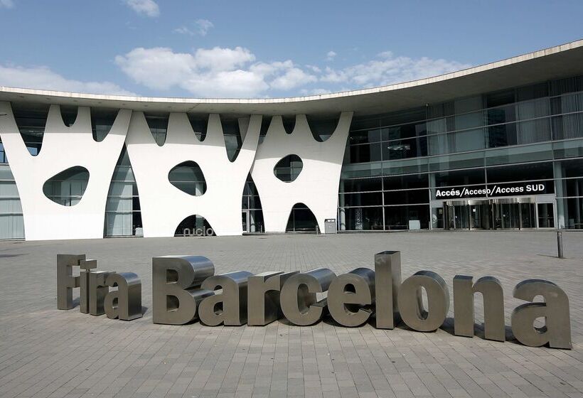 هتل Travelodge Barcelona Fira