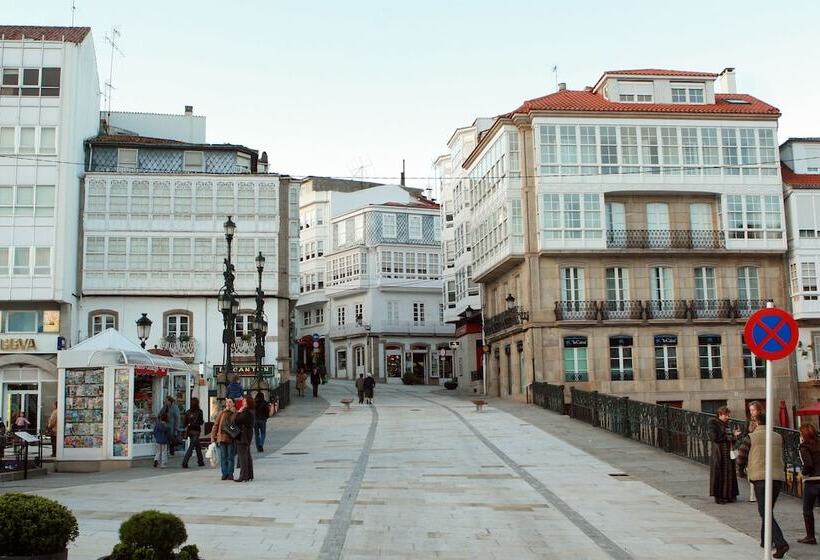 فندق Villa De Betanzos