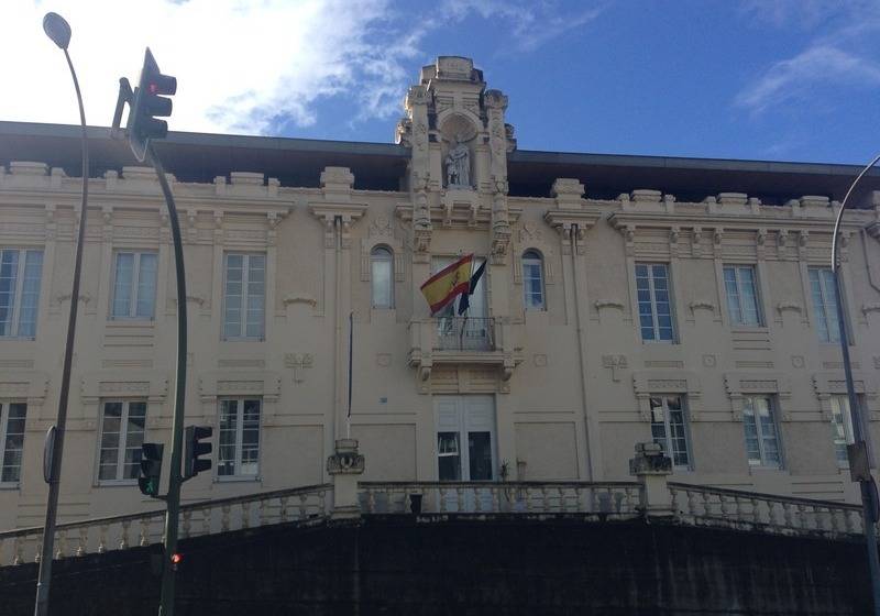 فندق Villa De Betanzos