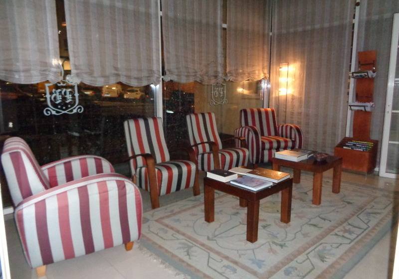 فندق Villa De Betanzos