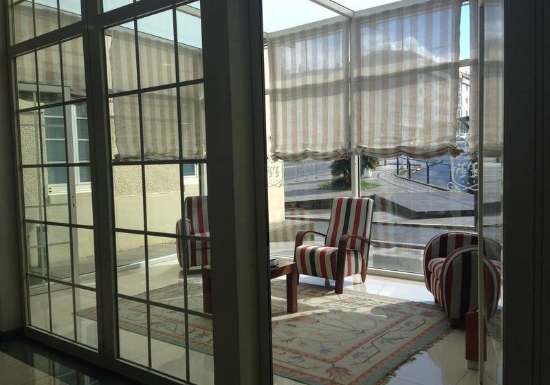 فندق Villa De Betanzos