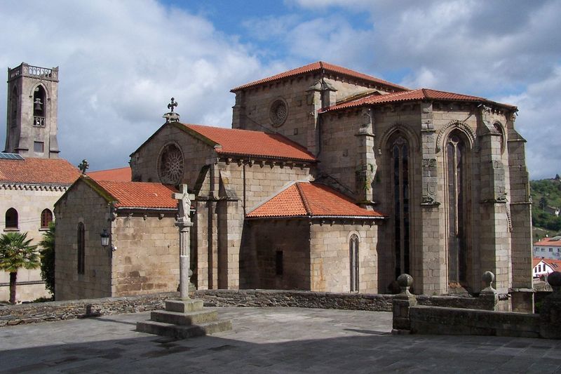 فندق Villa De Betanzos