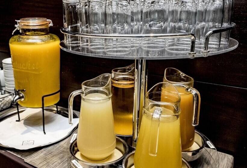 فندق Zenit Valencia