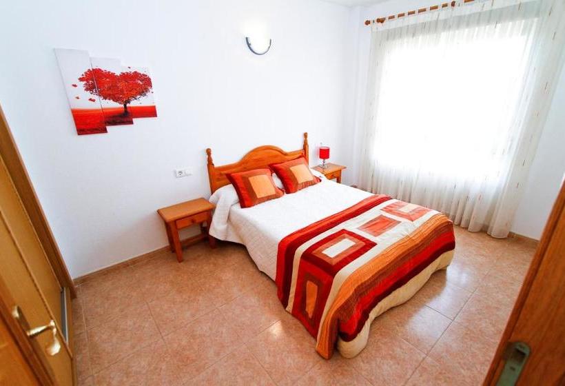 Los Juncos De Pineda Park