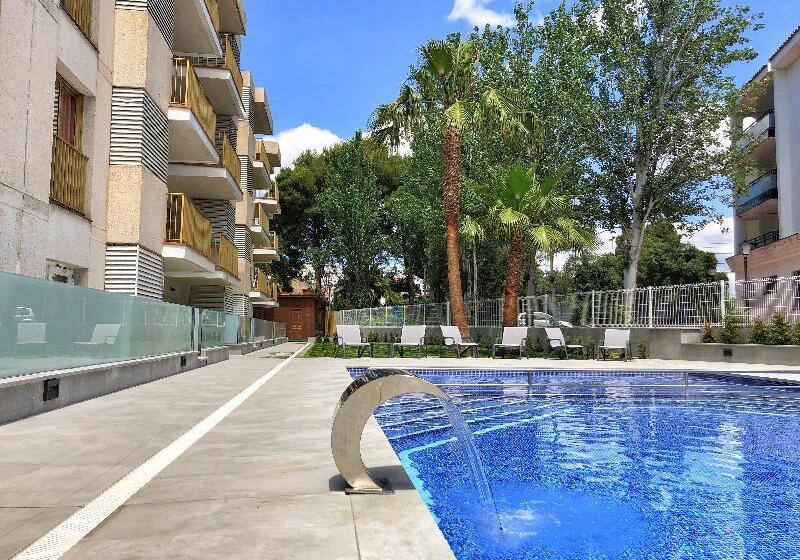 Rentalmar Pins Marina