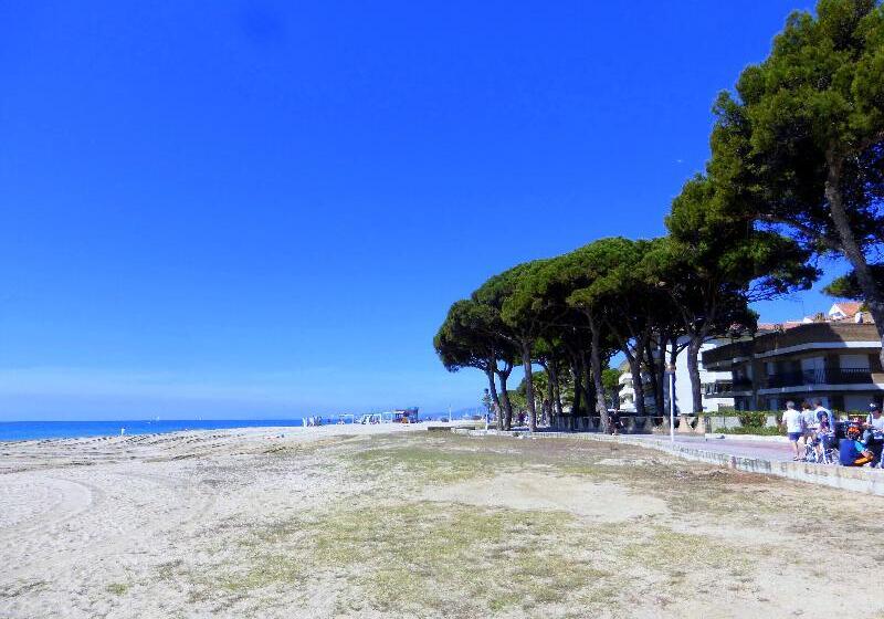 Rentalmar Pins Marina