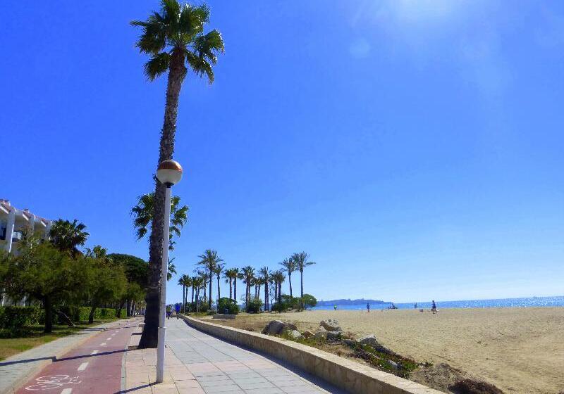 Rentalmar Pins Marina