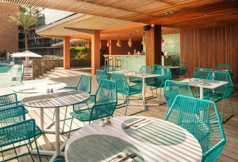 Salobre Hotel Resort & Serenity