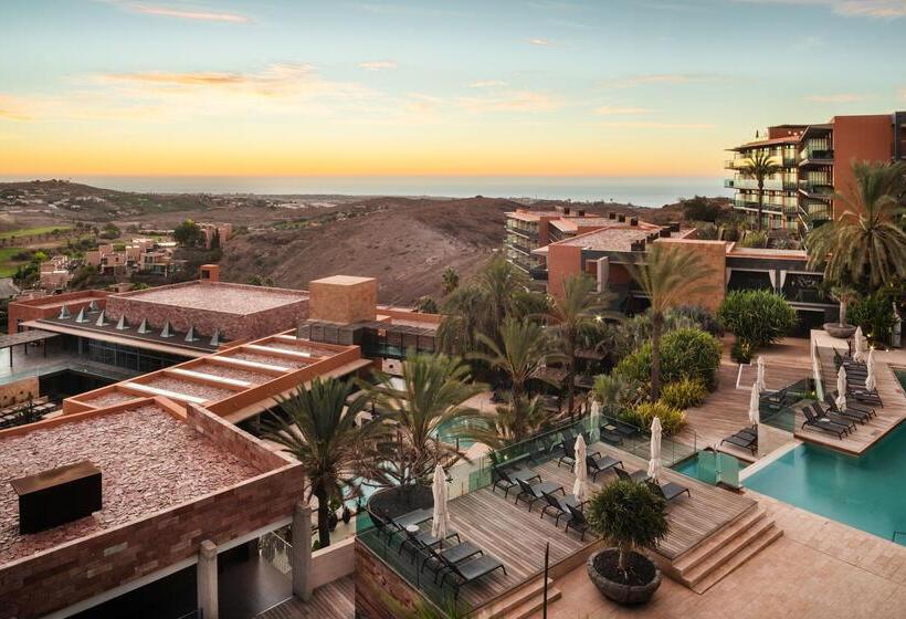 Salobre Hotel Resort & Serenity