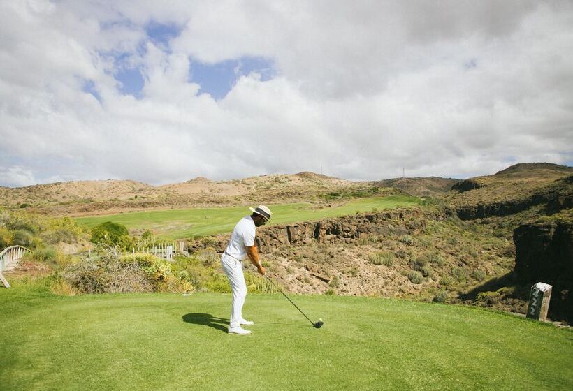 Salobre Hotel Resort & Serenity