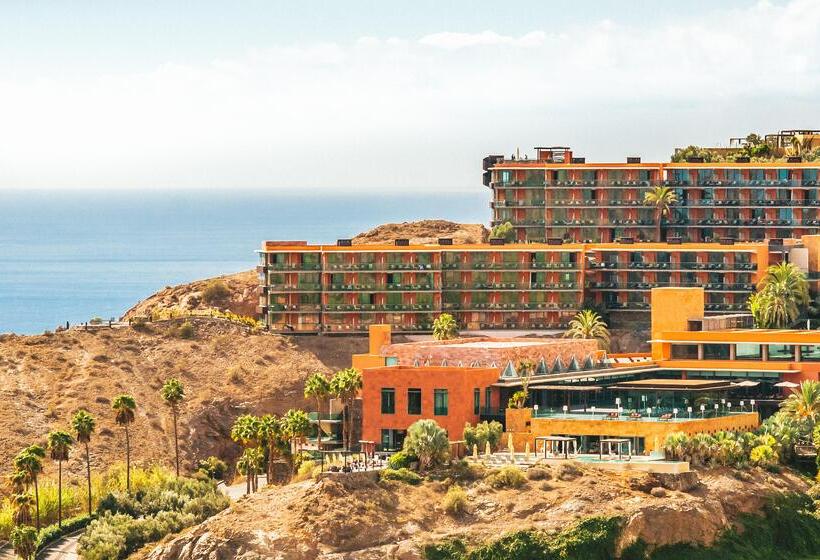 Salobre Hotel Resort & Serenity