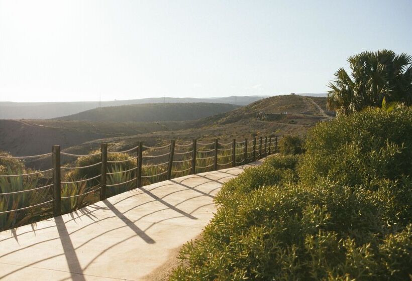 Salobre Hotel Resort & Serenity