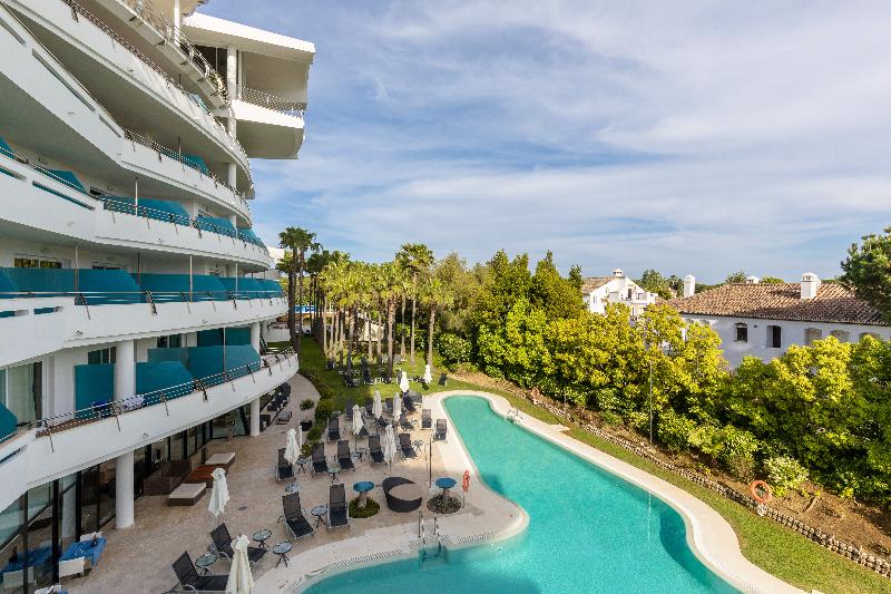 Отель Senator Banús