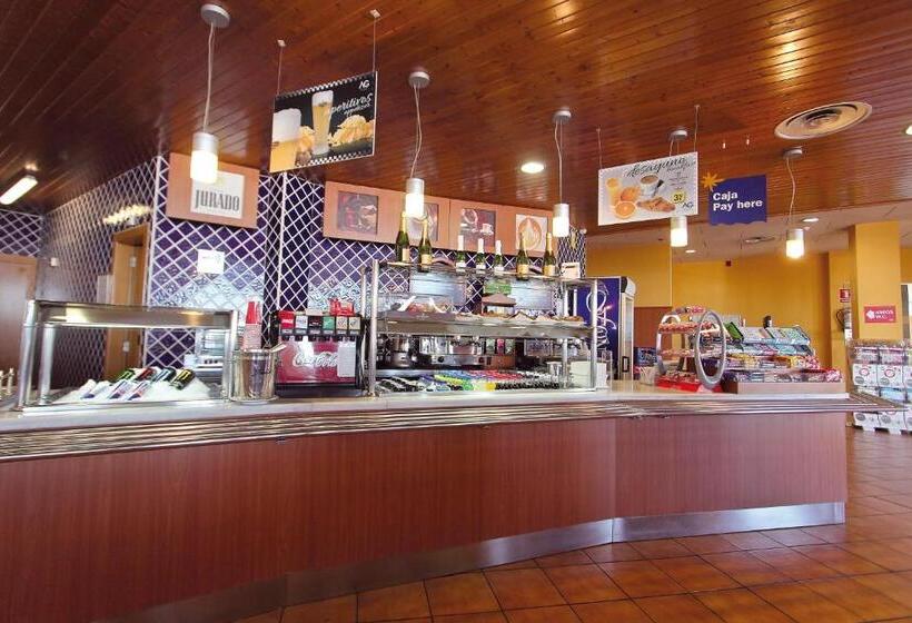 בית מלון כפרי Ag Express Elche