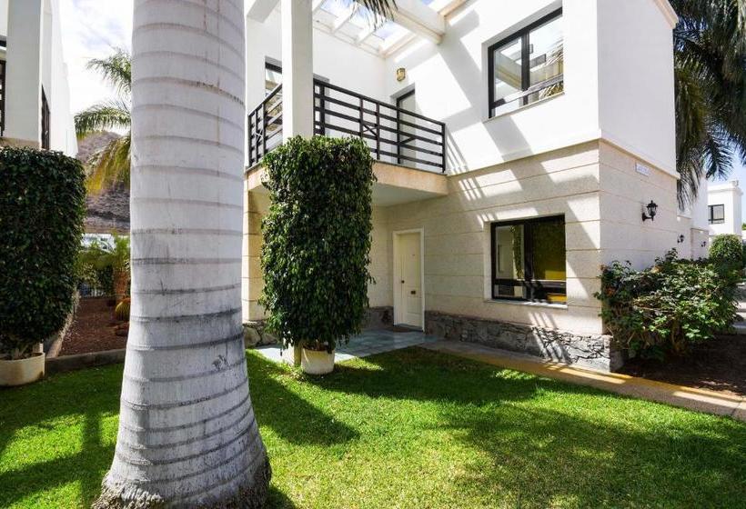 Sunshine Beach Villas