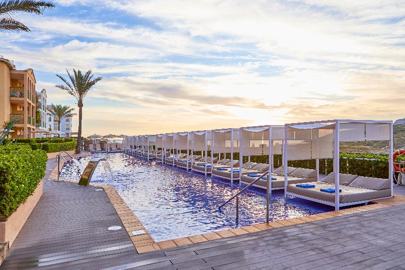 Zafiro Park Cala Mesquida