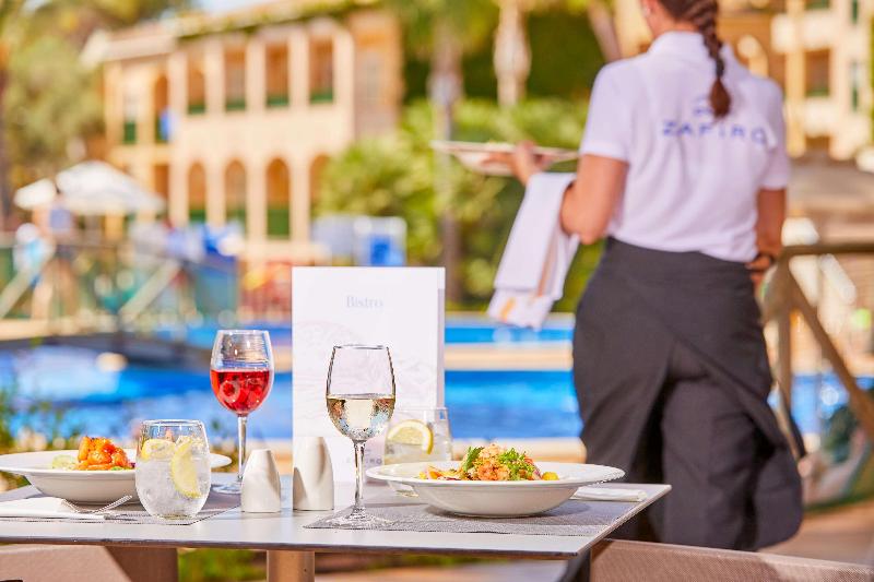 Zafiro Park Cala Mesquida