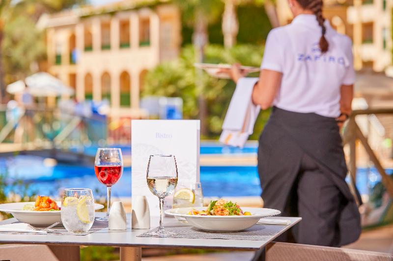 Zafiro Park Cala Mesquida