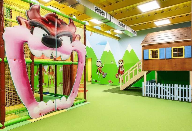 Atrium Hotel   Family Friendly