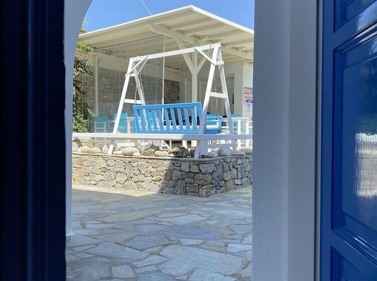 Elena Studios & Suites