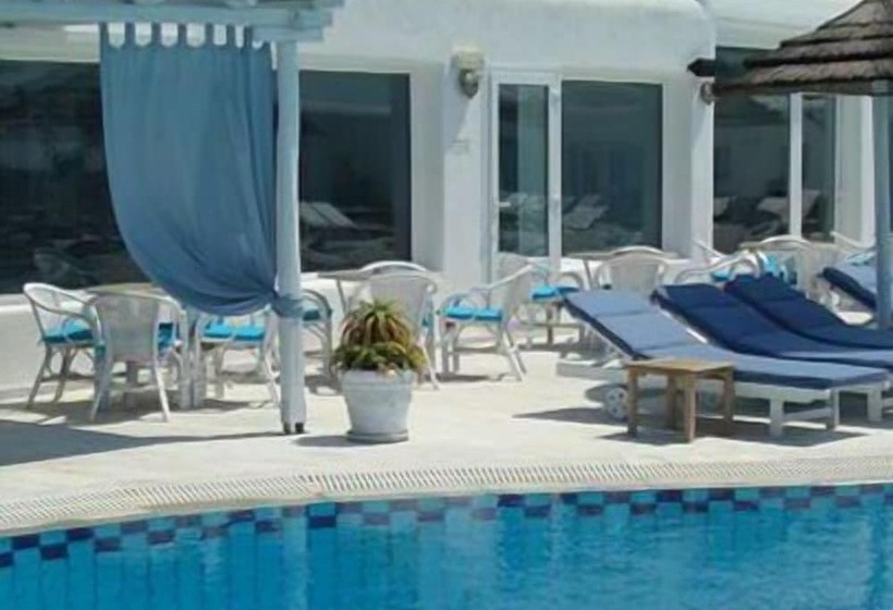 Giannoulaki Resort