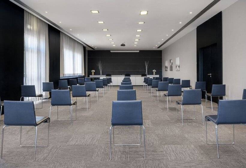 Ac Hotel By Marriott Pisa