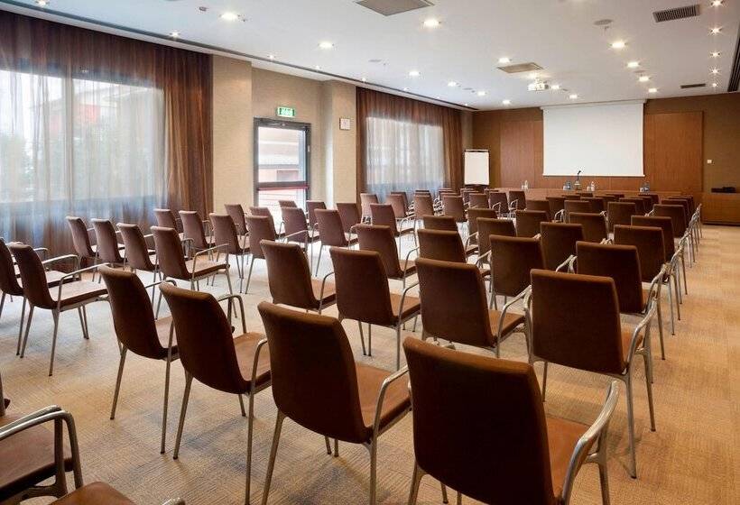 Ac Hotel Vicenza By Marriott