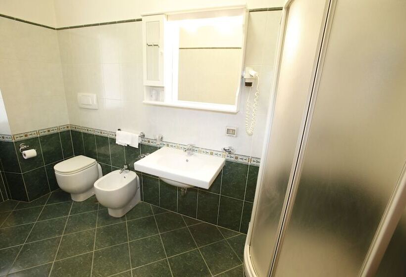 בית מלון כפרי Adriatic