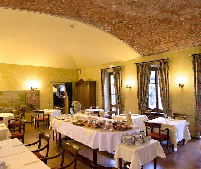 هتل Albergo Le Due Corti