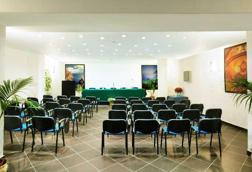 酒店 Alberi del Paradiso