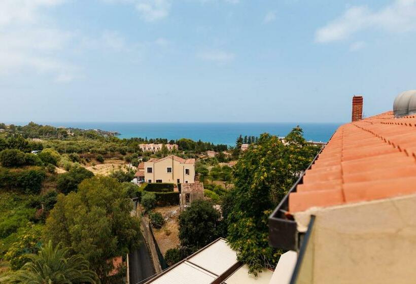 酒店 Alberi del Paradiso