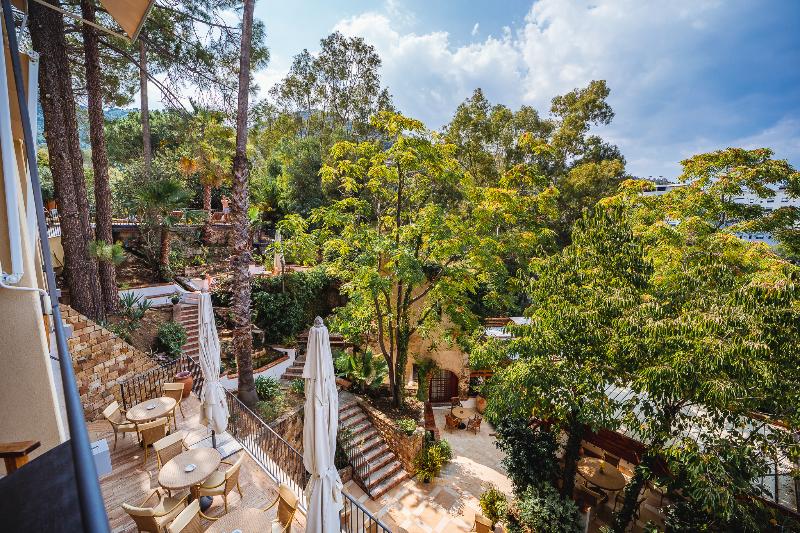 酒店 Alberi del Paradiso