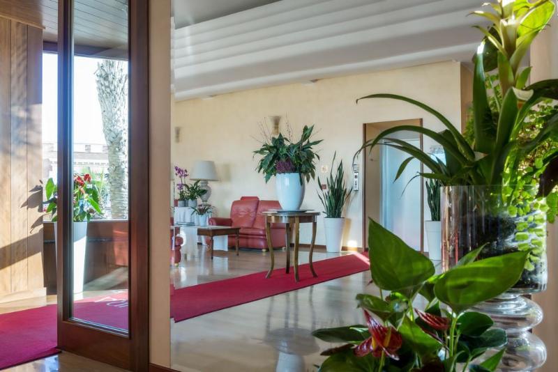 בית מלון כפרי Astura Palace