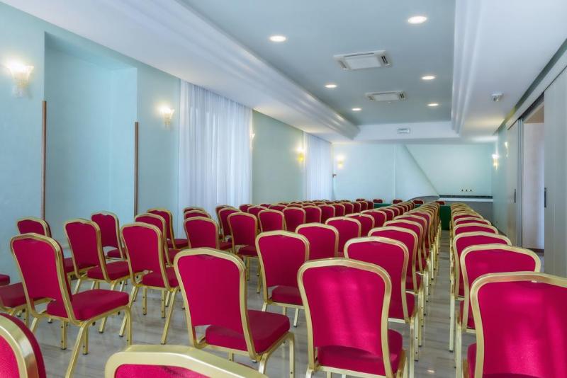 בית מלון כפרי Astura Palace