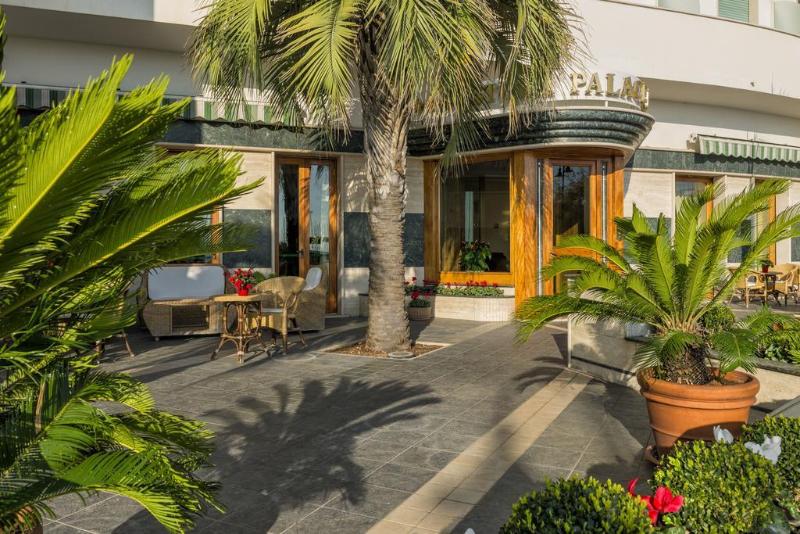 בית מלון כפרי Astura Palace