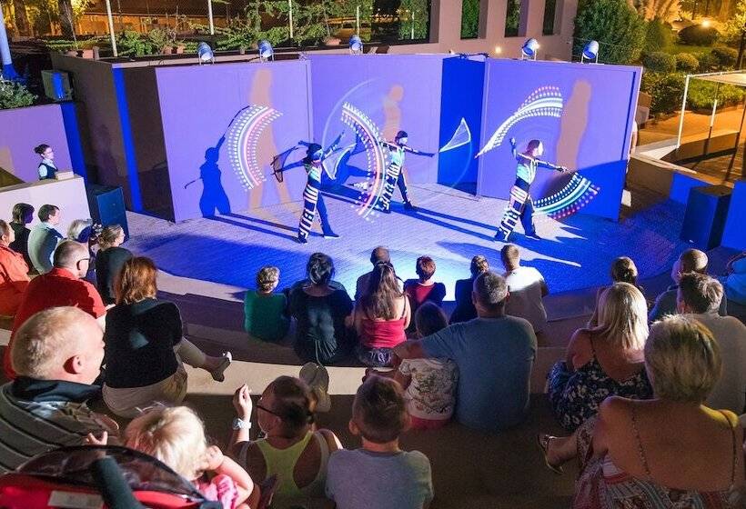 酒店 Blue Bay Resort