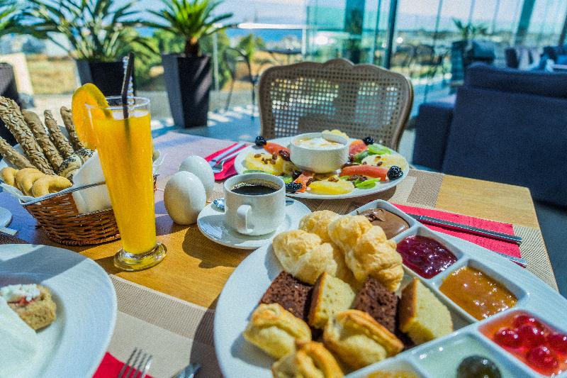 בית מלון כפרי Castello City