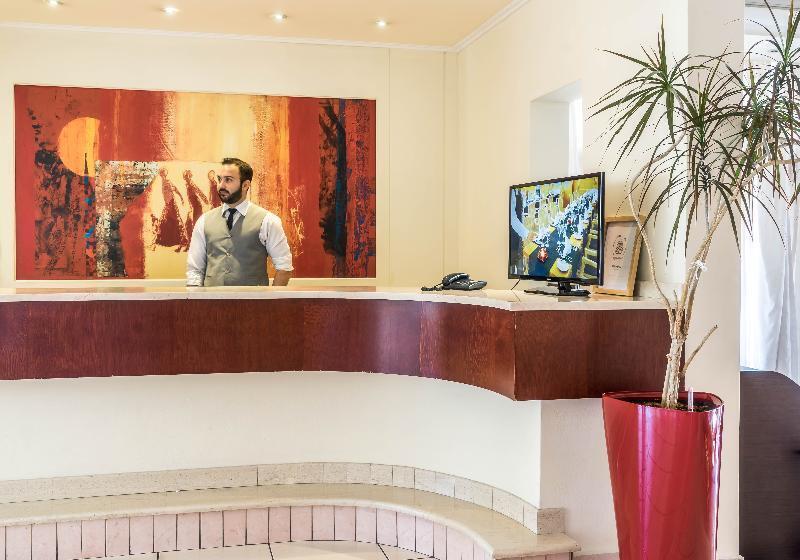 בית מלון כפרי Castello City