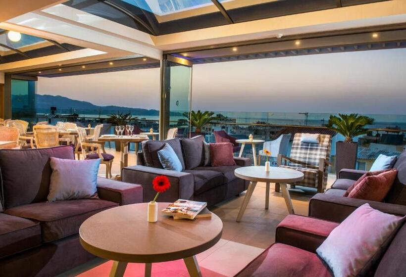 בית מלון כפרי Castello City