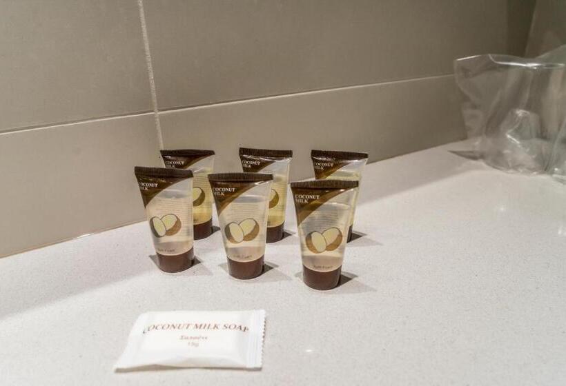 בית מלון כפרי Castello City