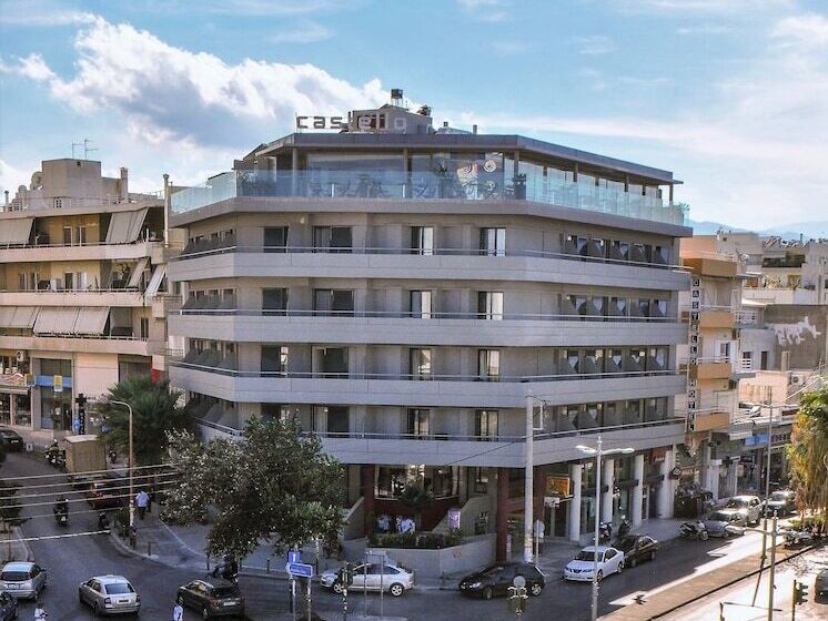 בית מלון כפרי Castello City