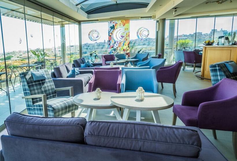 בית מלון כפרי Castello City