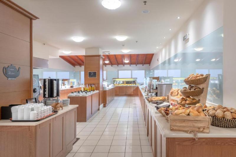 Отель Chc Marilena