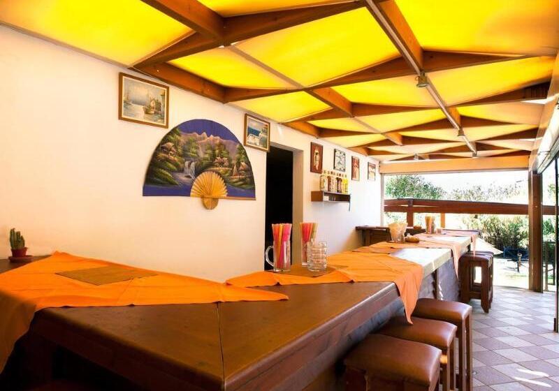 Отель Chc Marilena