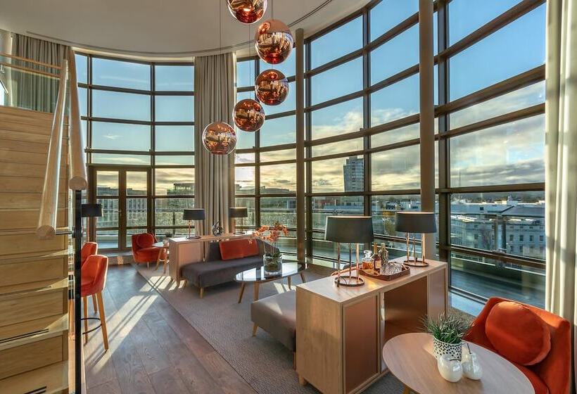 Clayton Hotel Cork City