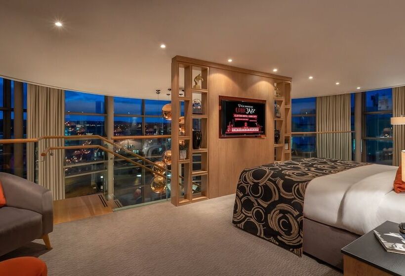 Clayton Hotel Cork City