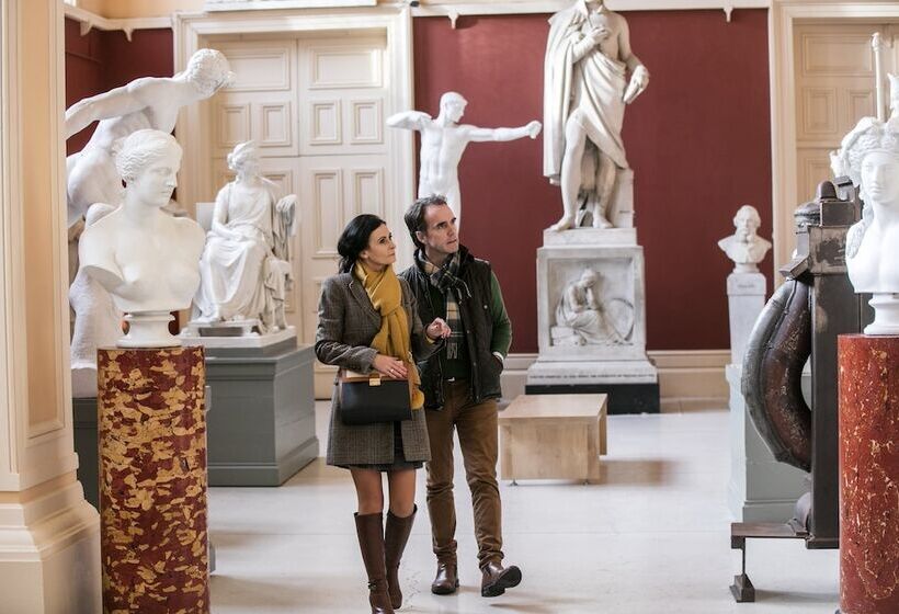 Clayton Hotel Cork City