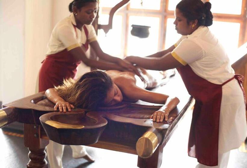 בית מלון כפרי Coconut Lagoon Kumarakom  A Cgh Earth Experience